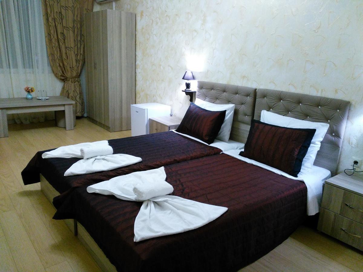 Penthouse Hotel Батуми Экстерьер фото