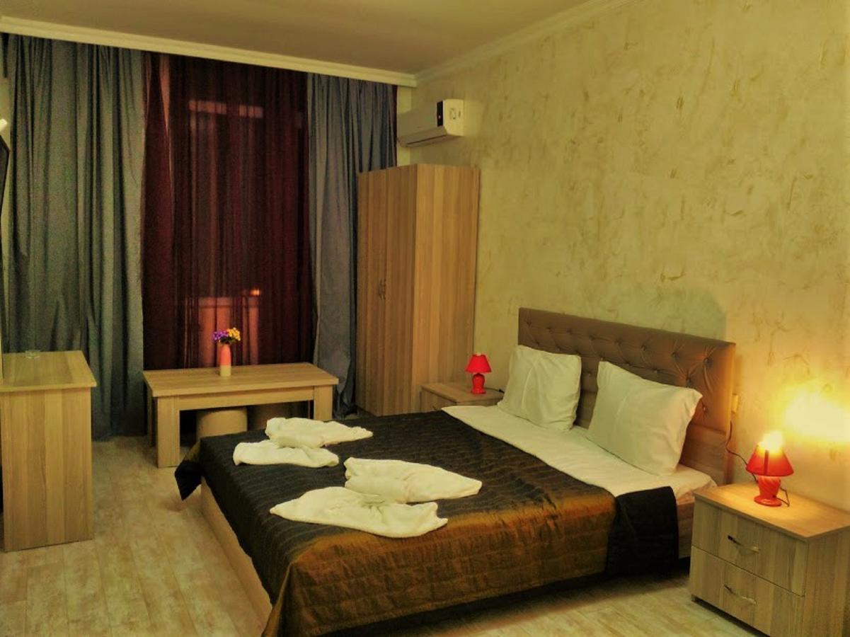 Penthouse Hotel Батуми Экстерьер фото