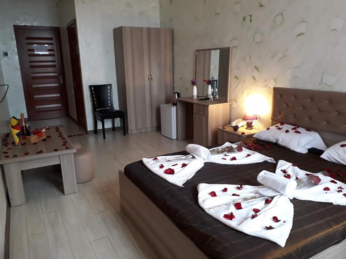 Penthouse Hotel Батуми Экстерьер фото